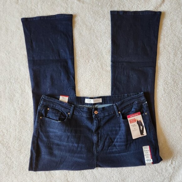 Signature by Levi Strauss Denim - NWT SIGNATURE LEVI STRAUSS Mid Rise Bootcut Simply Stretch Jeans
